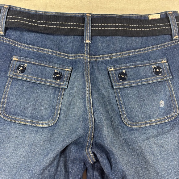 Levi’s Women’s Y2K Tab Twills Denim Shorts Size 6 With Belt Navy Cuffed Hem - Picture 5 of 6